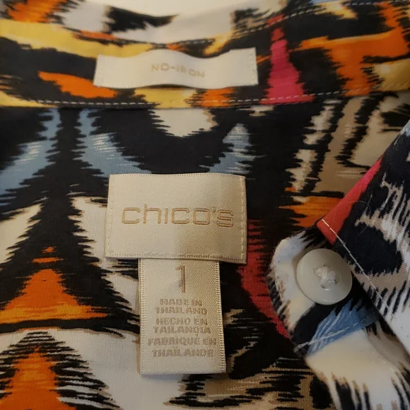 Chico's size 1 brightly colored button down shirt. F39 - Picture 5 of 9